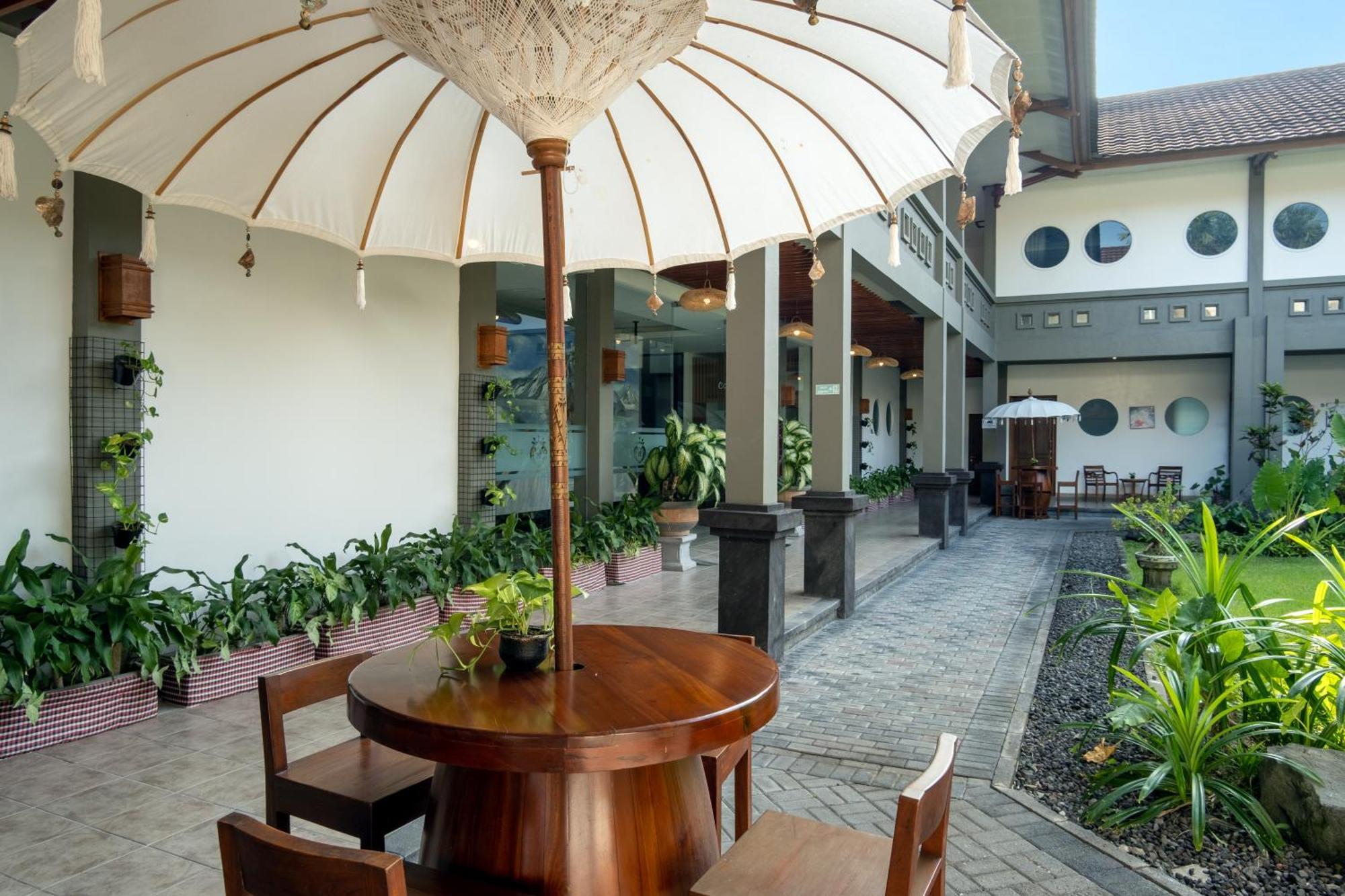 Graha Wiyata Hotel Tanah Lot Exterior foto